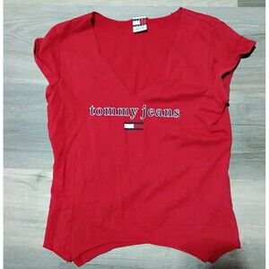 Vintage Y2K Tommy Hilfiger Tommy Jeans Women's/Teens Medium T-Shirt Red